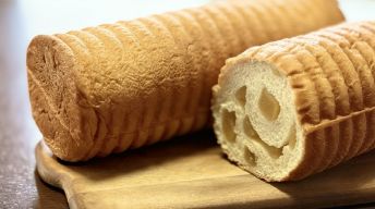 りんごとサツマイモのラウンド食パン